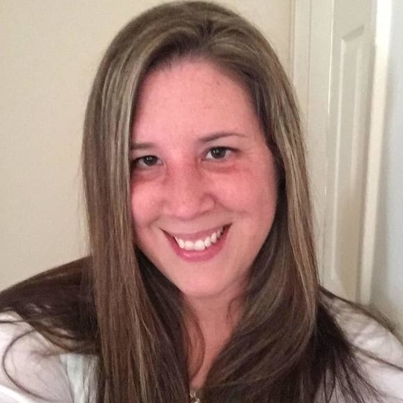 Meet your Posher, Jennifer - Picture 1 of 1